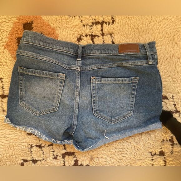 Hollister Jean Shorts Womens High Rise Embroidered Shorts Frayed Blue size 29 - Picture 5 of 5